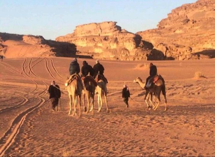 Wadi Rum Fun Time Tour'S Kültér fotó