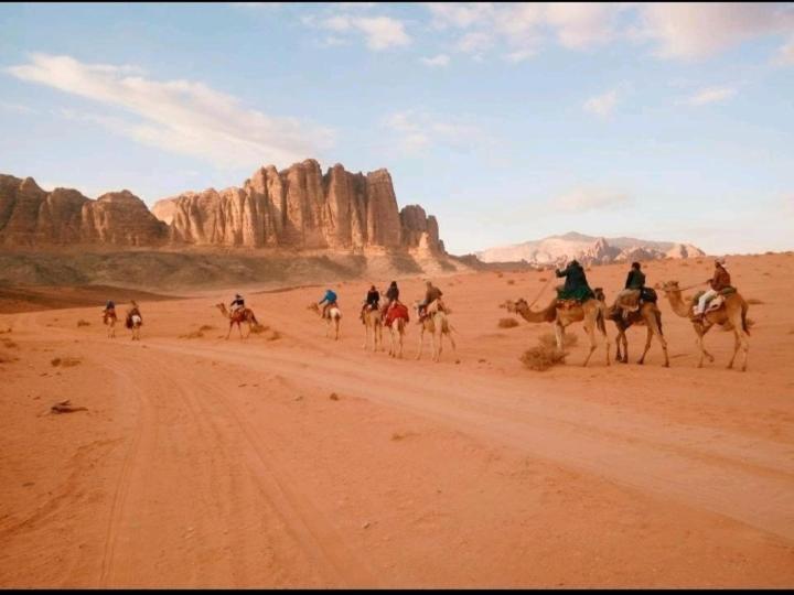 Wadi Rum Fun Time Tour'S Kültér fotó